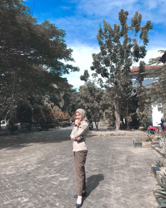 Sosok Satpol PP Cantik Ini Bikin Pria Kepincut, 'Siapa Mau Digerebek?'