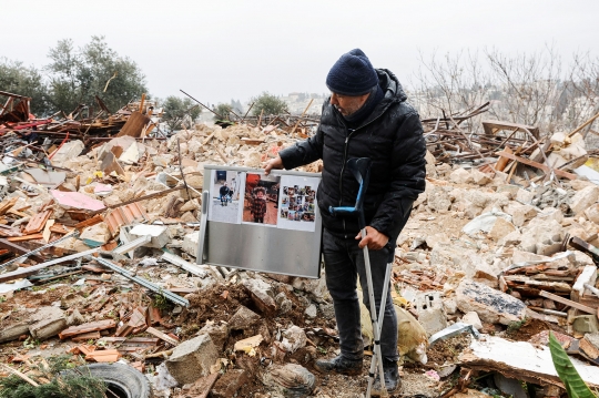 Israel Hancurkan Rumah Warga Palestina di Sheikh Jarrah