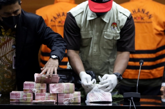 Barang Bukti OTT Bupati Langkat Senilai Rp786 juta