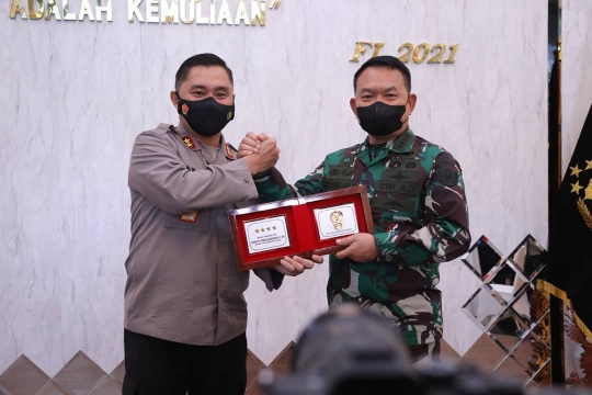 Perjumpaan Jenderal TNI Dudung dengan Sahabat Lama, Duet Maut saat Jaga Ibu Kota