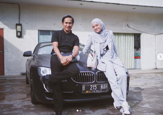 Gaya Nur Afifah Balqis Sebelum Diciduk KPK, Pose di BMW Sampai Liburan ke Luar Negeri
