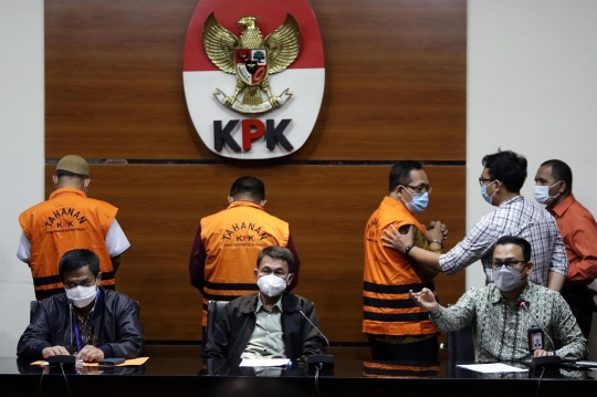 Ditahan KPK, Hakim PN Surabaya Itong Isnaeni Diberhentikan Sementara