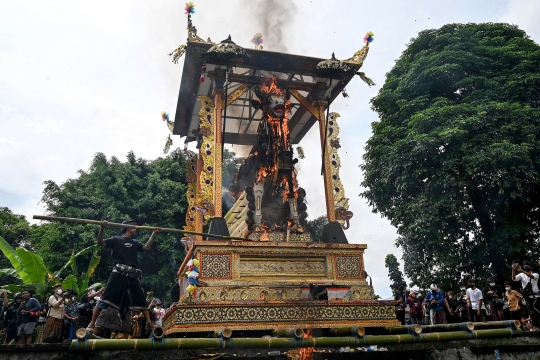 Upacara Ngaben Raja Pemecutan XI di Bali
