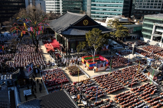 Aksi Ribuan Biksu Buddha Protes Dugaan Diskriminasi Agama di Korsel
