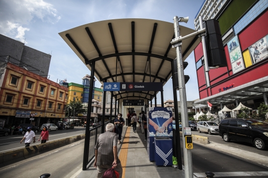 Pelican Crossing di Halte TransJakarta Glodok