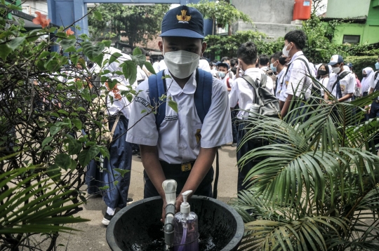 Hari Pertama PTM 100 Persen di Depok