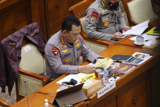 Kapolri Listyo Sigit Rapat Kerja dengan Komisi III DPR