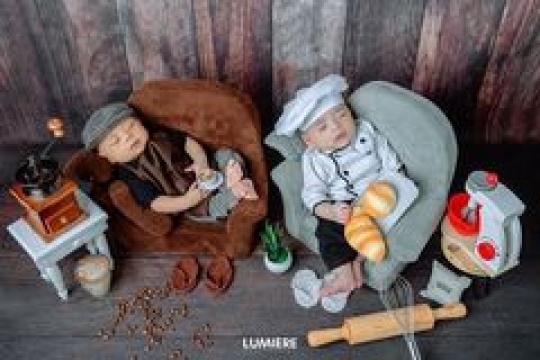 Kompak, Baby L dan Baby Adzam Lakukan Photoshoot Hasilnya Lucu Banget