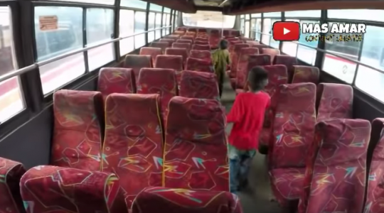 Disayangkan, Ini Potret Bus Primajasa Terbengkalai Jadi Tempat Bermain Anak-anak