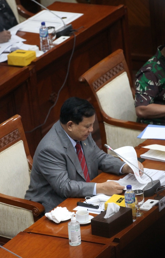 Menhan Prabowo Minta Persetujuan DPR Jual Dua Kapal Perang