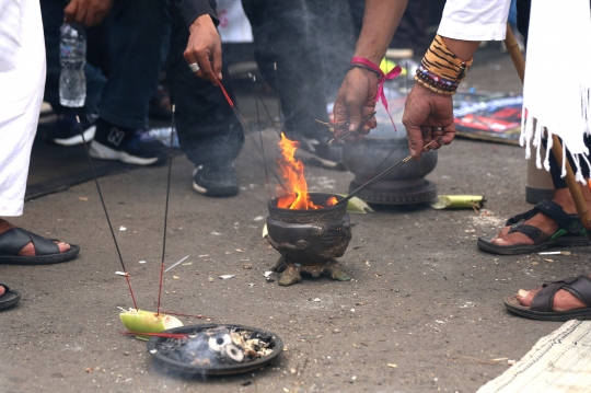 Geruduk DPR, Masyarakat Sunda Minta Arteria Dahlan Dipecat
