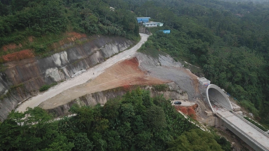 Memantau Progres Tunnel Terpanjang Kereta Cepat Jakarta-Bandung