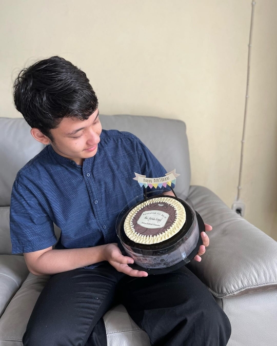 Genap Usia 16 Tahun, Alwi Assegaf Aktor Cilik Keturunan Nabi Dibanjiri Pujian