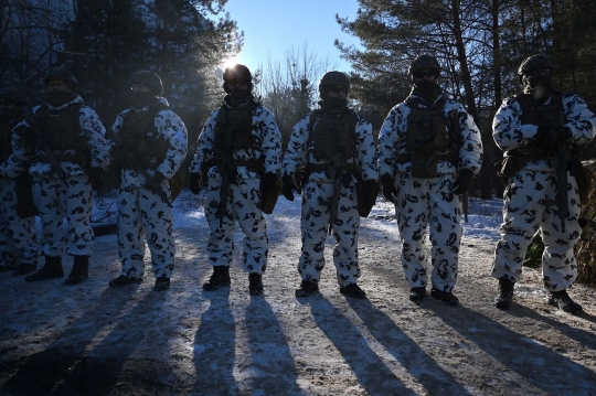 Intip Militer Ukraina Latihan Perang di Kota Hantu Pripyat