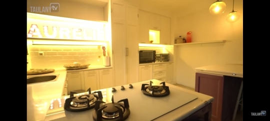 10 Potret Kantor Atta Halilintar, Luas Ada Studio YouTube Sampai Lapangan Sepakbola