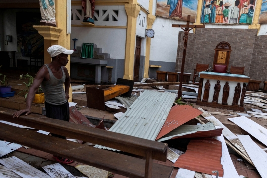 Porak-poranda Madagaskar Dihantam Topan Batsirai