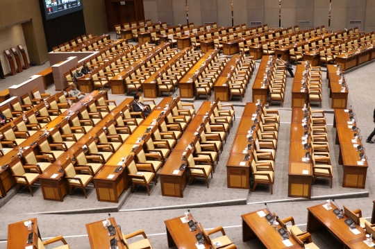 Suasana Sidang Paripurna ke-14 DPR di Tengah Lonjakan Covid-19