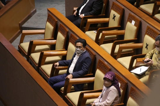Suasana Sidang Paripurna ke-14 DPR di Tengah Lonjakan Covid-19