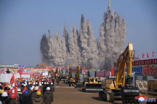 Ledakan Tandai Batu Pertama untuk Bangun 10.000 Hunian di Pyongyang