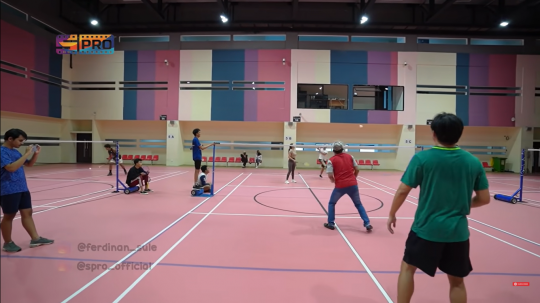 10 Momen Sule dan Rizky Febian Bertemu Ayah Mahalini, Main Badminton Bareng