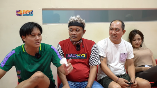 10 Momen Sule dan Rizky Febian Bertemu Ayah Mahalini, Main Badminton Bareng