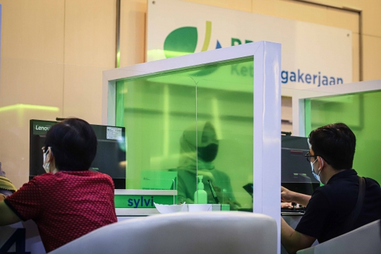 Nasabah Cairkan JHT Sebelum Aturan Baru Diberlakukan
