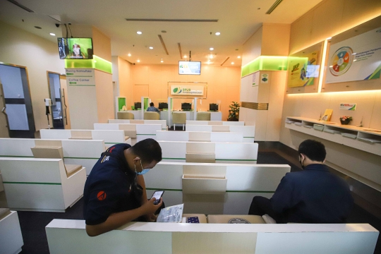 Nasabah Cairkan JHT Sebelum Aturan Baru Diberlakukan