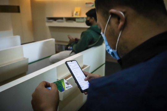 Nasabah Cairkan JHT Sebelum Aturan Baru Diberlakukan