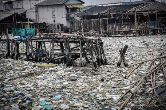 Potret Sampah di Pesisir Jakarta yang Kian Memprihatinkan