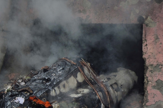 Jet Tempur Iran Jatuh dan Timpa Sekolah, 3 Tewas