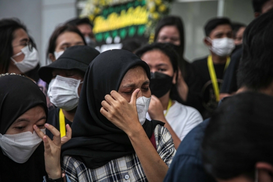 Duka Warnai Pelepasan Nakes Wisma Atlet yang Meninggal karena Covid-19