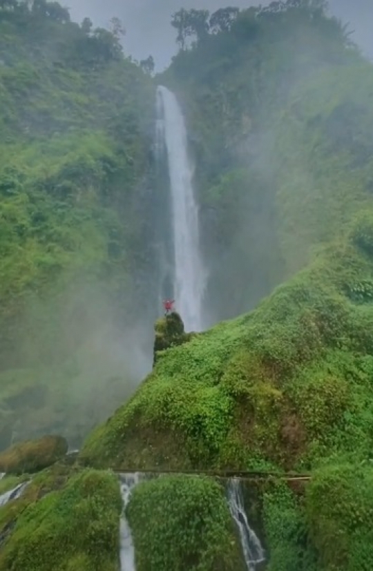 Melihat Keindahan Curug di Cianjur, Pemandangannya Kayak di Negeri Dongeng