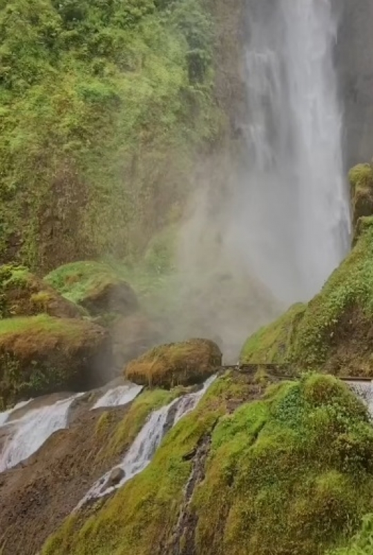 Melihat Keindahan Curug di Cianjur, Pemandangannya Kayak di Negeri Dongeng