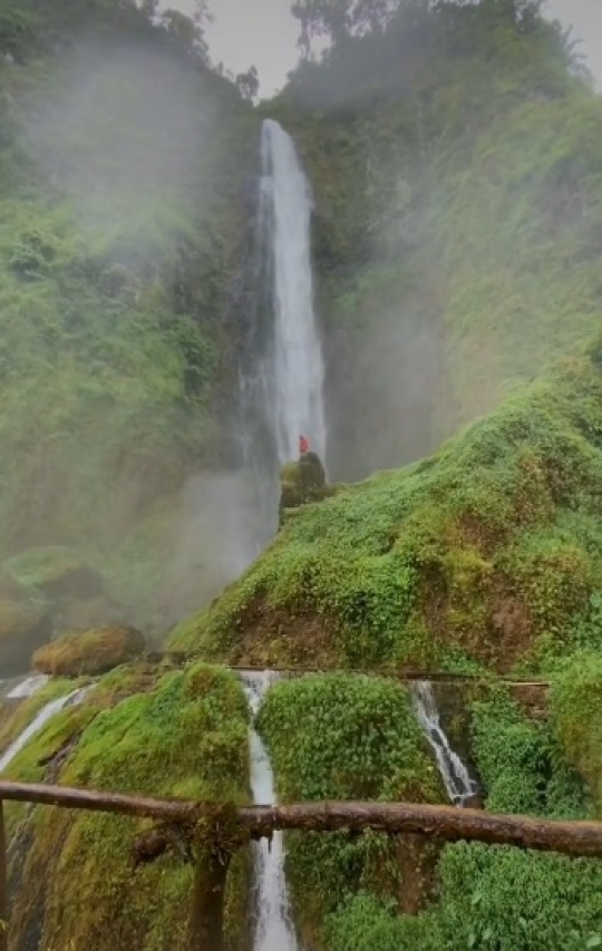 Melihat Keindahan Curug di Cianjur, Pemandangannya Kayak di Negeri Dongeng