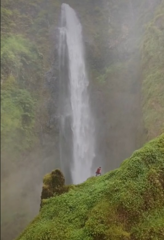 Melihat Keindahan Curug di Cianjur, Pemandangannya Kayak di Negeri Dongeng