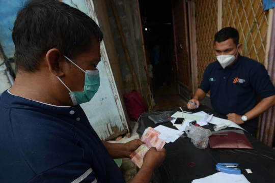 Geliat Distribusi Minyak Goreng Curah di Pasar Tradisional