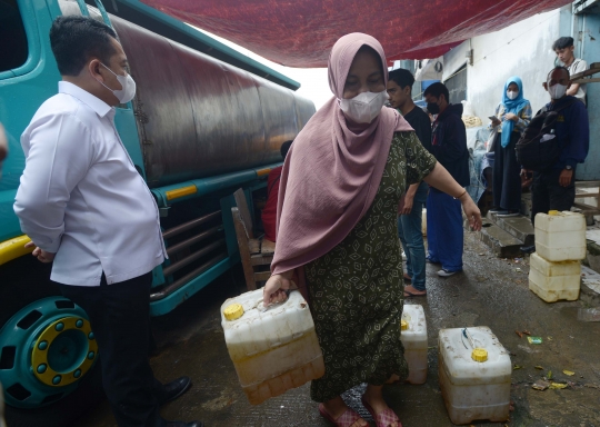 Geliat Distribusi Minyak Goreng Curah di Pasar Tradisional