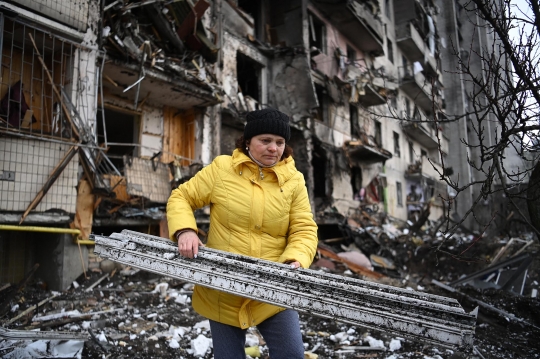 Kondisi Permukiman Warga Ukraina Hancur di Tengah Invasi Rusia