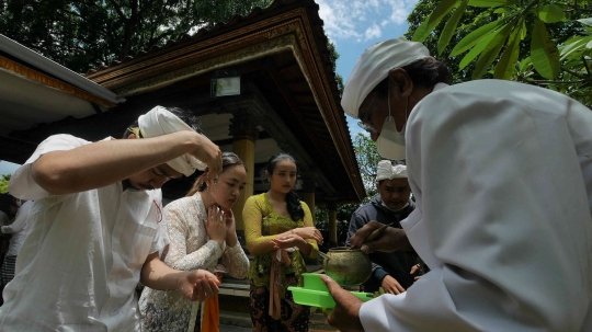 Suasana Upacara Tawur Agung Kesanga di Pura Aditya Jaya, Pulo Gadung