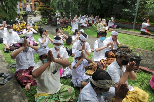 Tawur Agung Kesanga Jelang Nyepi di Pura Amrta Jati Cinere