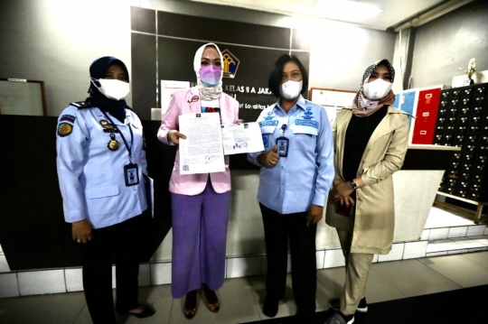 Tangis Angelina Sondakh Saat Bebas dari Penjara