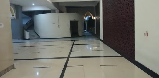Melihat Lebih Dekat Kemegahan Masjid Raya Sumbar Malam Hari, Desain Terbaik Dunia
