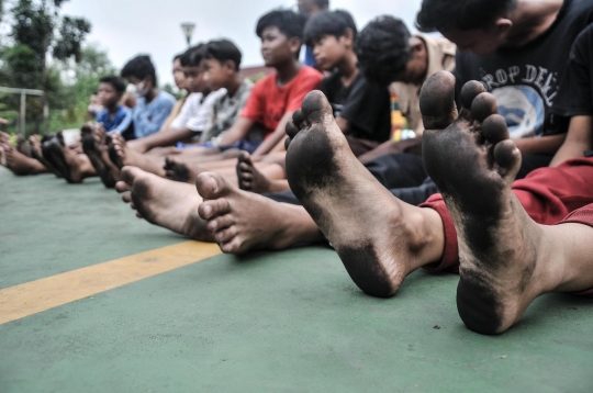 Duka Warga Rusunawa Marunda Tercemar Polusi Debu Batu Bara