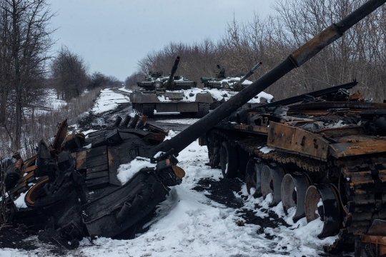 Deretan Tank Rusia Hancur di Sumy Ukraina