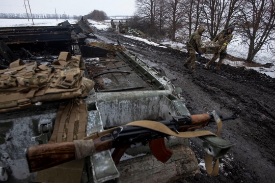 Deretan Tank Rusia Hancur di Sumy Ukraina