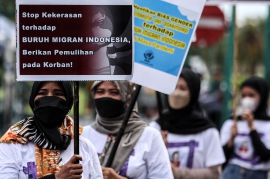 Aksi Buruh Migran Indonesia Tuntut Keadilan di Monas