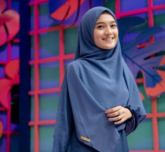 Cantik Banget, Ini 5 Potret Jihan Salsabila Istri Ustaz Syam Hamil Anak Pertama
