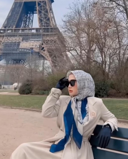 5 Potret Marissya Icha Selama di Paris Tuai Pujian, Tampil Cantik dan Super Elegan