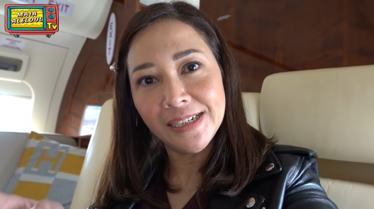 Nyekar ke Makam, Maia Estianty dan Suami Mudik ke Surabaya Naik Private Jet