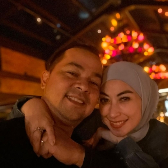 Potret Mesra Sultan Djorghi & Annisa Trihapsari, Balas-balasan Komen Romantis Banget